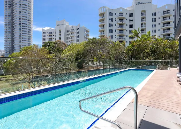 Ocean Views - Sandbar Burleigh Heads