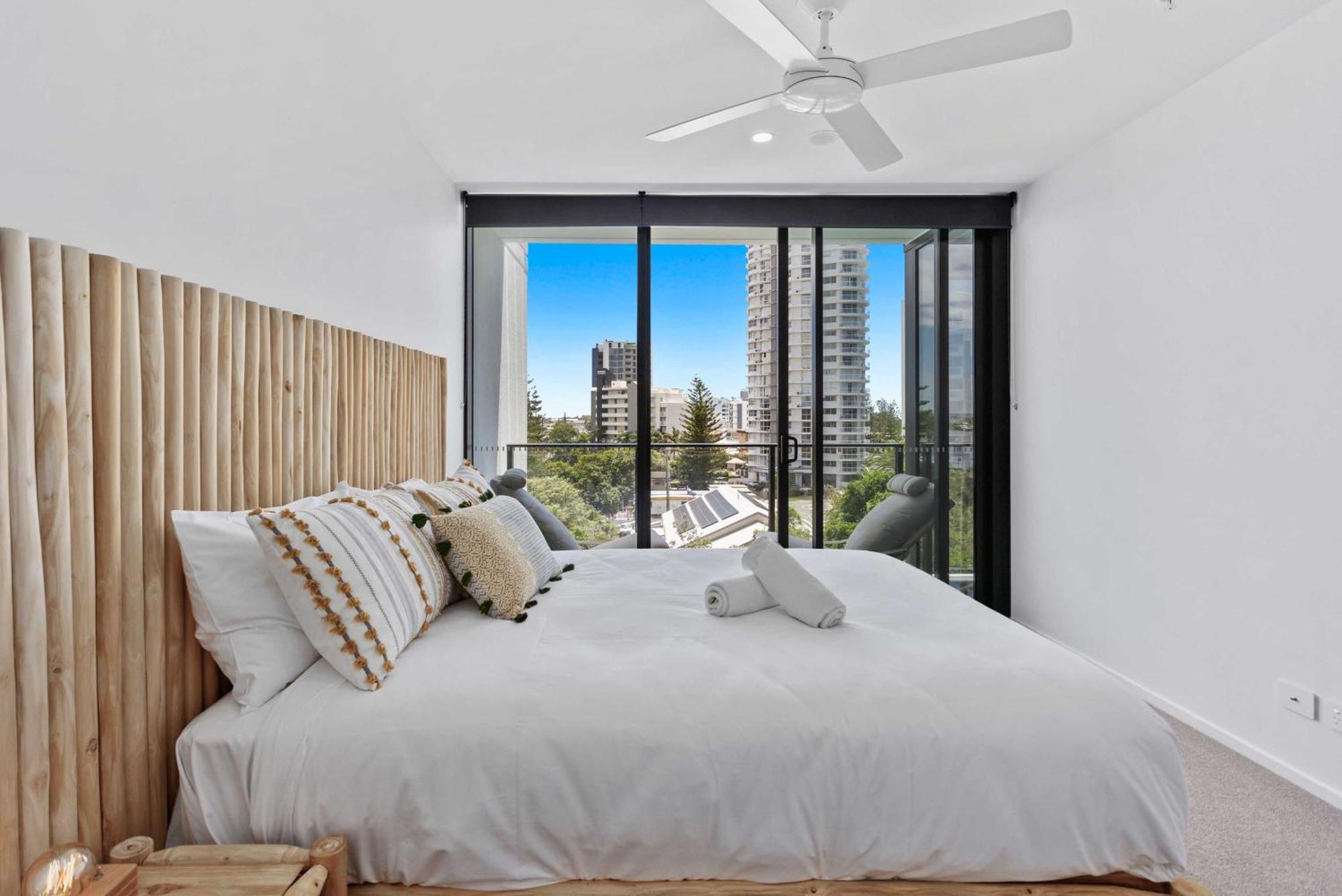 Apartment Ocean Views - Sandbar Burleigh Heads Gold Coast